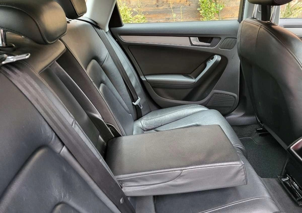 Audi A4 cena 35900 przebieg: 250000, rok produkcji 2012 z Kleczew małe 379